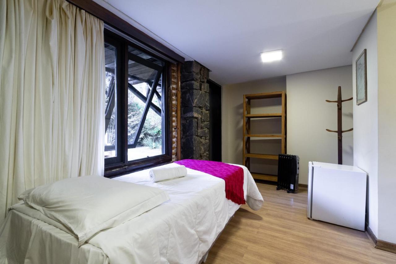 Casa Mantiqueira - Proxima Ao Capivari E Opcoes De Hidromassagem Hotel 4*