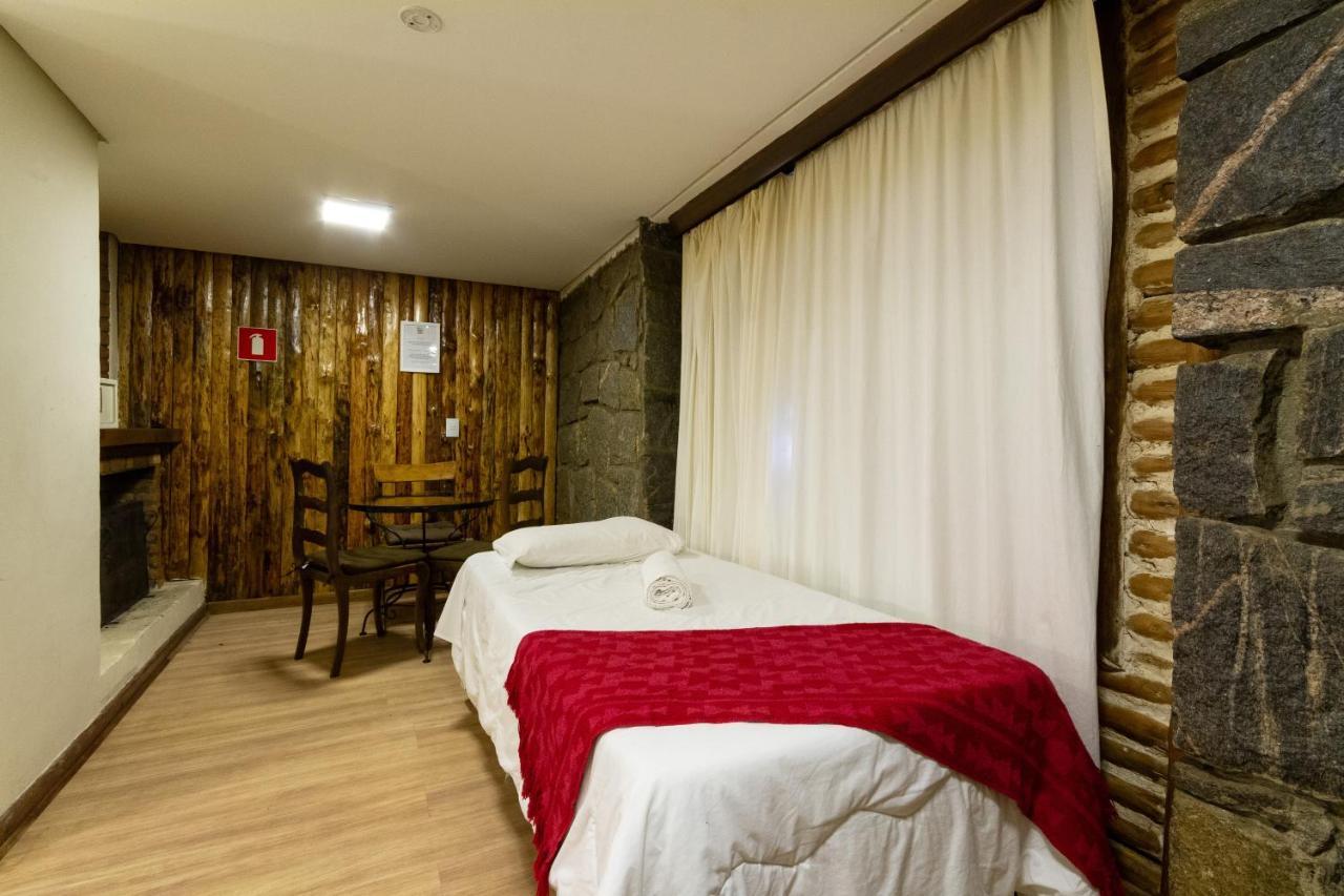 Hotel Casa Mantiqueira - Proxima Ao Capivari E Opcoes De Hidromassagem 4*